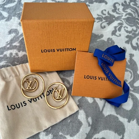 Authentic Louis Vuitton Spiral Hoop Earrings - Picture 10 of 15